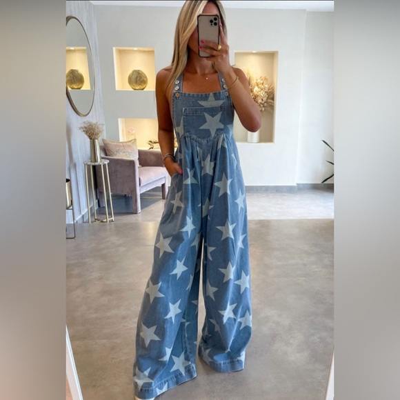 Gorgeous Star Denim Overalls with Pockets - Picture 4 of 5